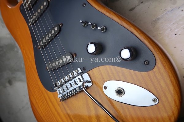 画像12: Valley Arts '78 Stratocaster SSS / Natural  (12)