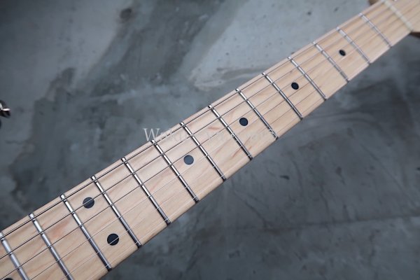 画像4: Tom Anderson Guardian Angel  /  Natural Arctic Blue with Binding (4)