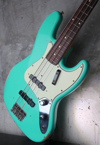 画像2: Fender Custom Shop '60s Jazz Bass Light Relic /  Sea Foam Green
