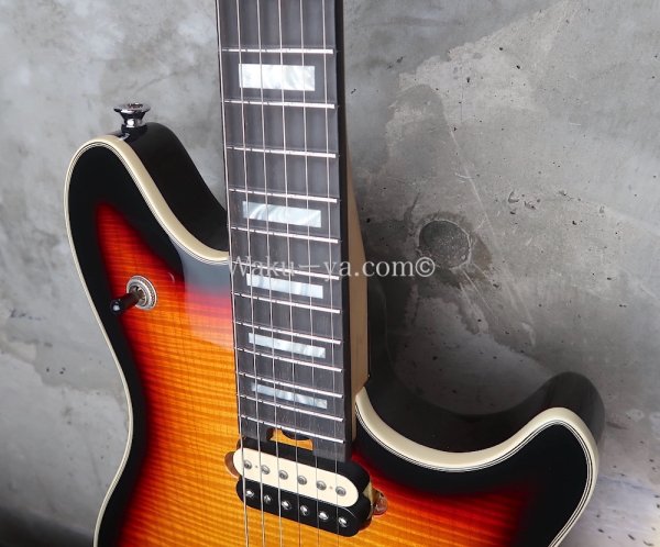 画像10: EVH Wolfgang Hard Tail Sunburst (10)
