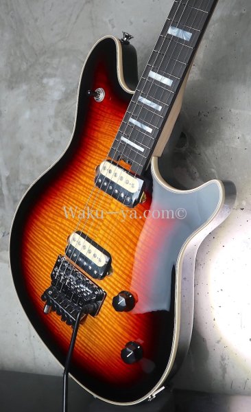 画像9: EVH Wolfgang  "5A" Flamed Maple Top  3-Color Sunburst (9)