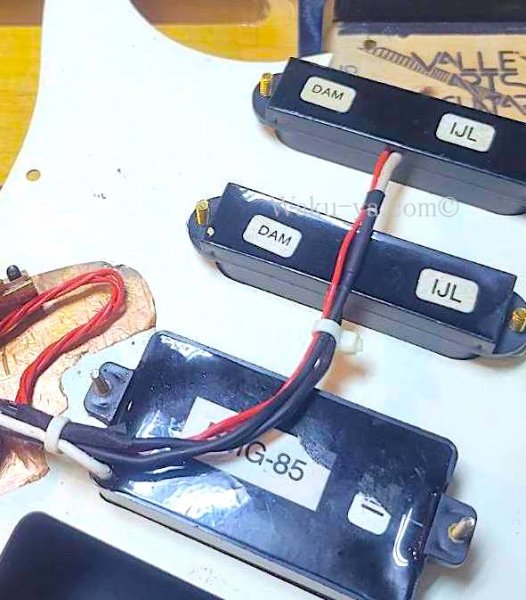 画像14: ☆期間限定 驚愕の大特価☆ Valley Arts Custom Pro USA  Quilt Maple Top 90's / Trans Black  (14)