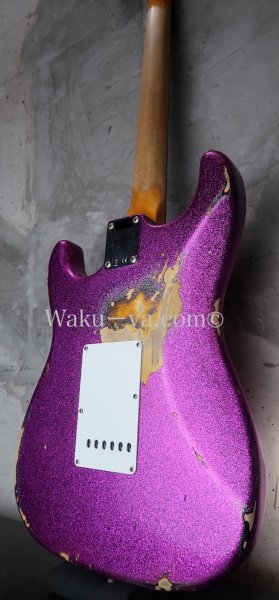 画像6: Fender Custom Shop ’62 Stratocaster Heavy Relic / Magenta Sparkle  (6)