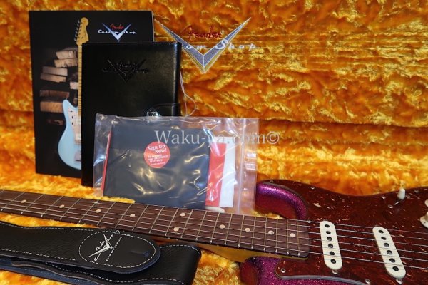 画像14: Fender Custom Shop ’62 Stratocaster Heavy Relic / Magenta Sparkle  (14)