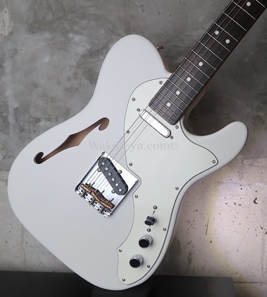 画像13: Fender MIJ Limited Telecaster® Thinline / Kusumi White (13)