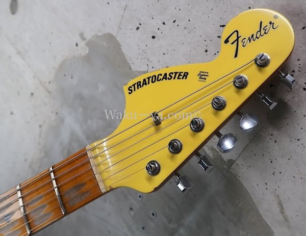 画像3: Fender Custom Shop '69 Stratocaster Heavy Relic Reverse Headstock / Aged Canary Yellow  (3)