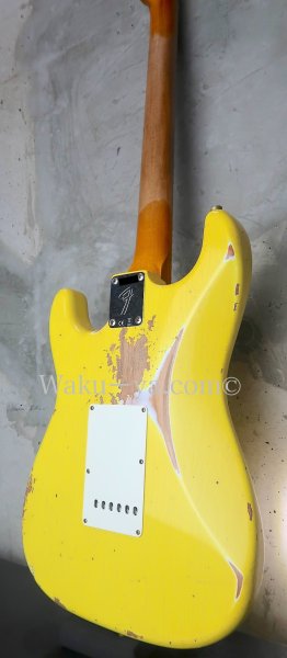 画像6: Fender Custom Shop '69 Stratocaster Heavy Relic Reverse Headstock / Aged Canary Yellow  (6)