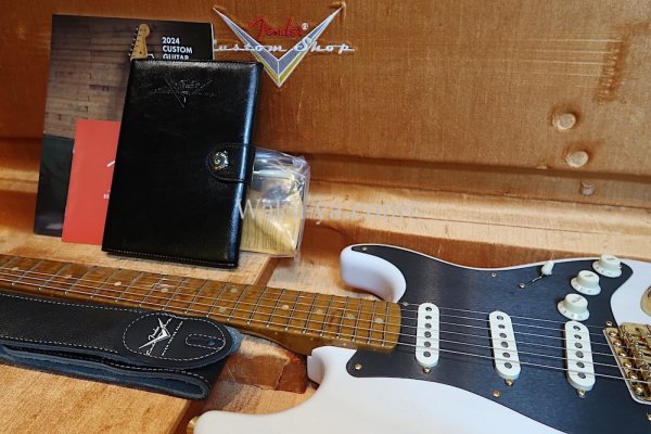 画像14: Fender Custom Shop American Custom Stratocaster NOS / Aged White Blonde (14)