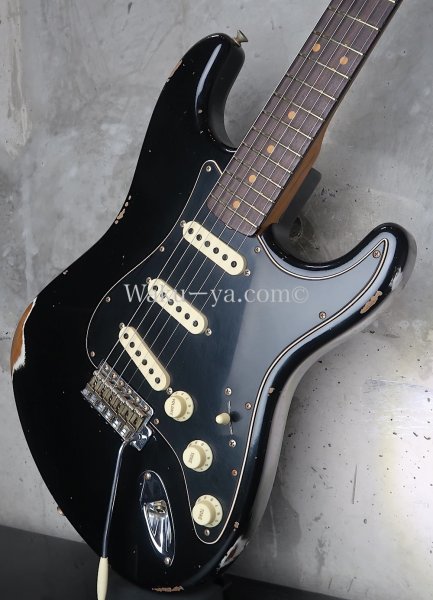 画像9: Fender Custom Shop LTD 1960 Dual-Mag Stratocaster / Aged Black (9)