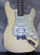 画像1: Fender Custom Shop Custom Deluxe S-1 Stratocaster  S-S-H  Relic / Aged Vintage White (1)