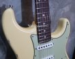 画像8: Fender Custom Shop Custom Deluxe S-1 Stratocaster  S-S-H  Relic / Aged Vintage White (8)