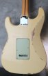 画像2: Fender Custom Shop Custom Deluxe S-1 Stratocaster  S-S-H  Relic / Aged Vintage White (2)