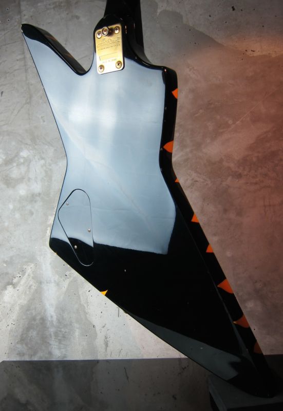 Aria Pro II ZZB Deluxe Bass 80's / Tiger Zebra Stripe - 和